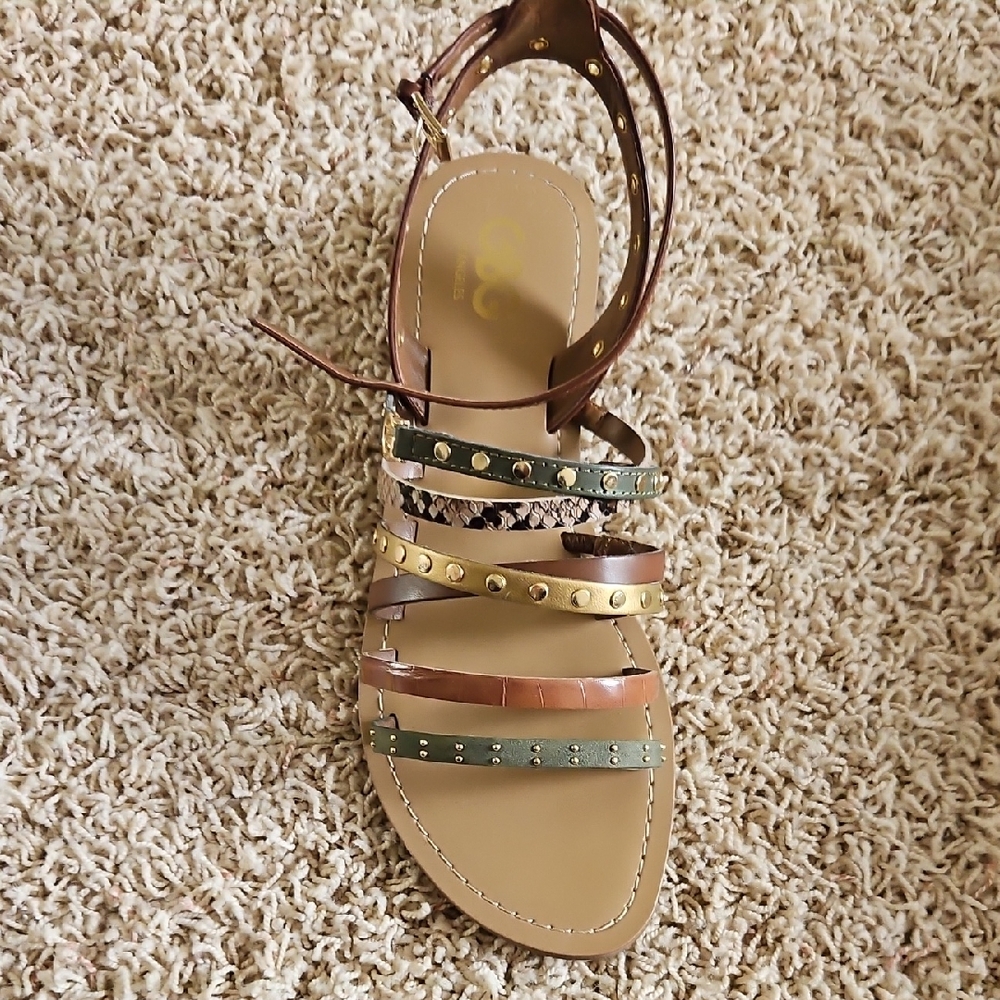 GBG Los Angeles Brown and Green Strappy Sandals